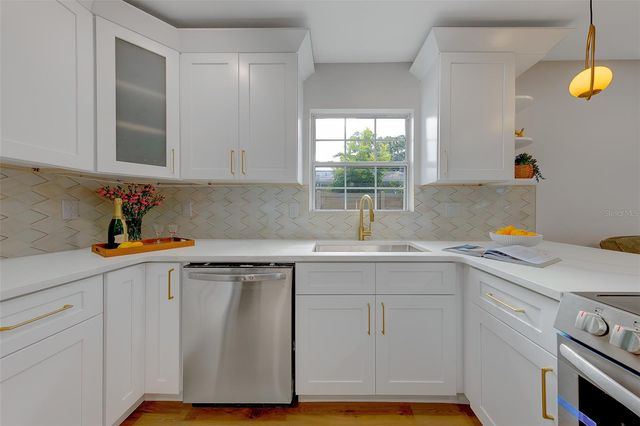 3426 7TH AVENUE SE, Largo, FL 33771