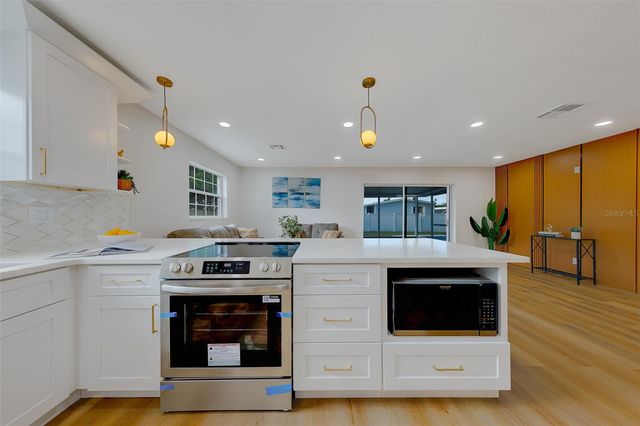 3426 7TH AVENUE SE, Largo, FL 33771