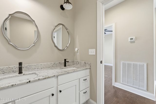 502 Langley Trace, Elizabethtown, KY 42701
