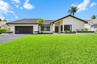 9272 NW 18th Street, Plantation, FL 33322