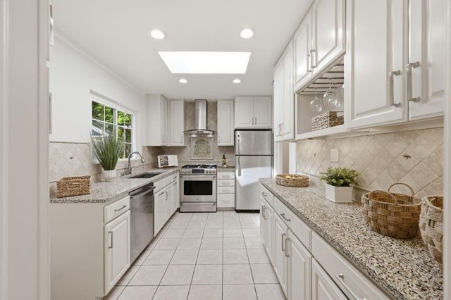 190 E Middlefield Road, Mountain View, CA 94043
