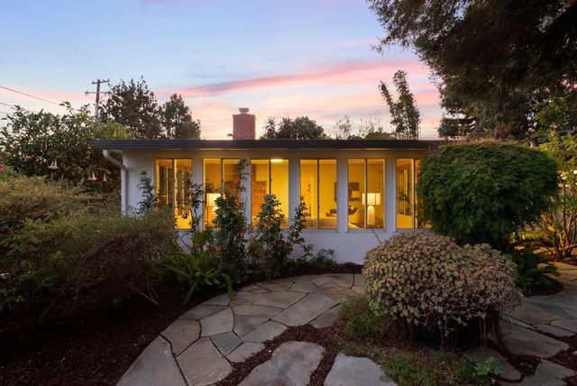 190 E Middlefield Road, Mountain View, CA 94043