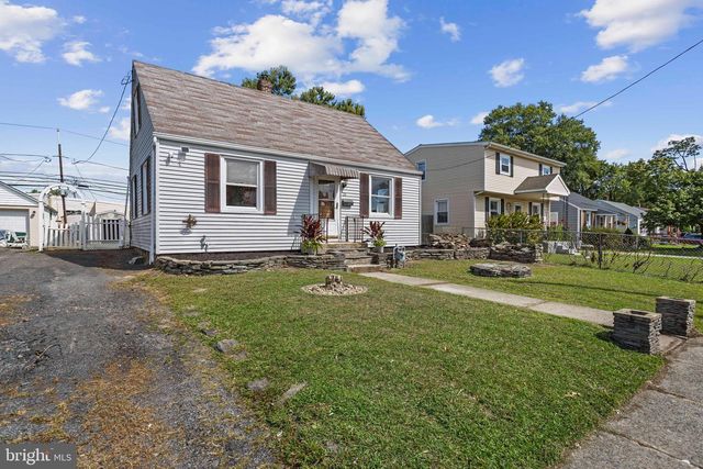 25 N MARTIN LN, Norwood, PA 19074