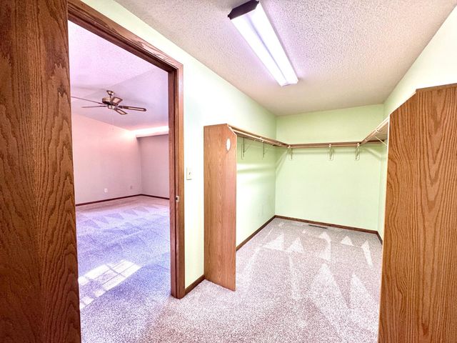 1350 Hillside Street, Hastings, MN 55033
