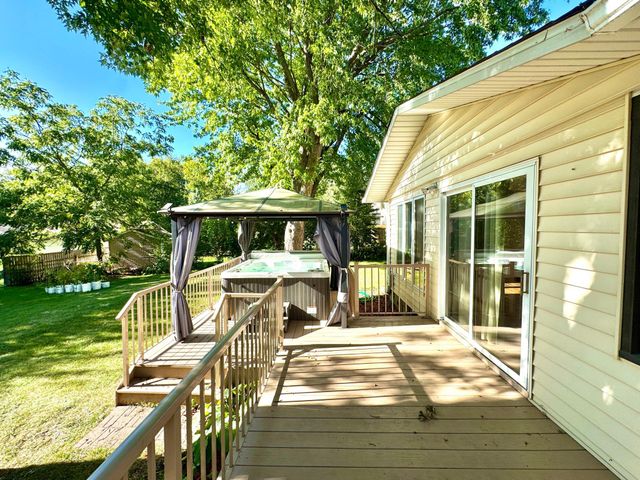 1350 Hillside Street, Hastings, MN 55033