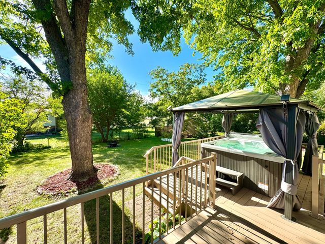 1350 Hillside Street, Hastings, MN 55033