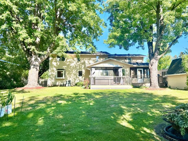 1350 Hillside Street, Hastings, MN 55033