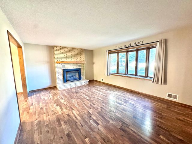 1350 Hillside Street, Hastings, MN 55033