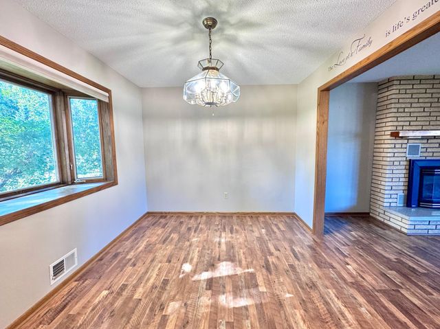 1350 Hillside Street, Hastings, MN 55033