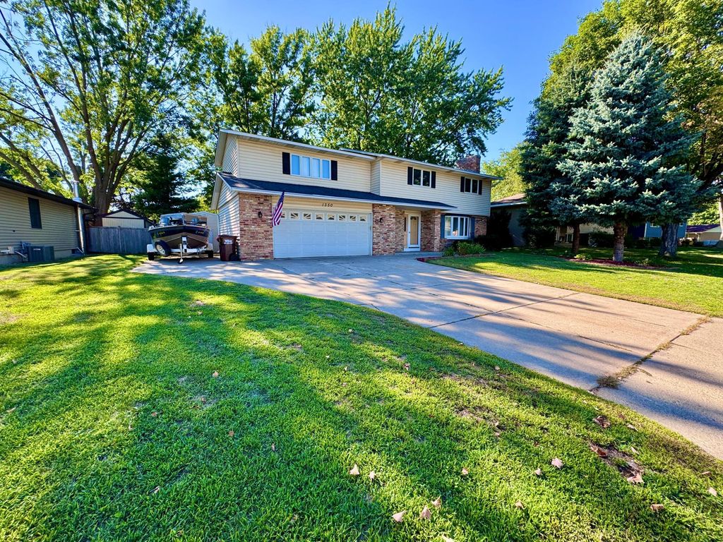 1350 Hillside Street, Hastings, MN 55033 — photo 2