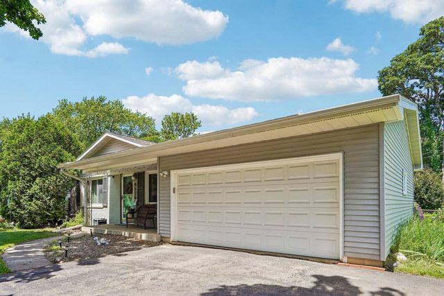 4526 Anniversary Lane, Madison, WI 53704