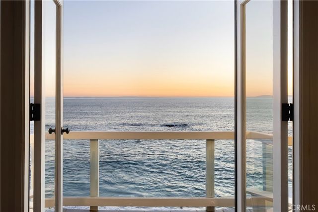 1337 Gaviota Dr, Laguna Beach, CA 92651
