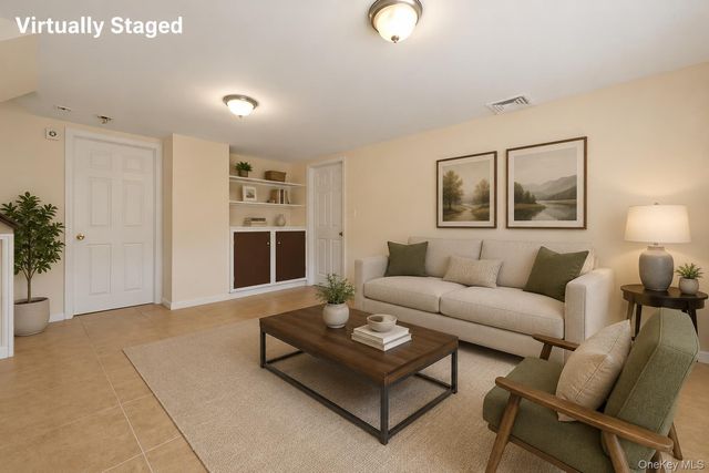 345 E State Street, Long Beach, NY 11561