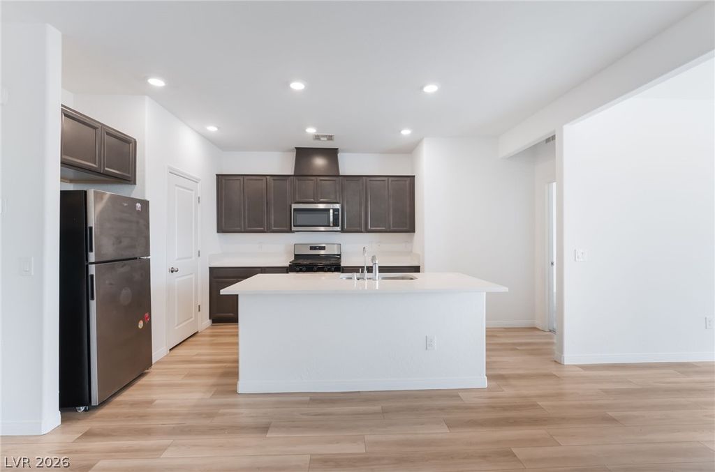6806 Feather Hill Street, North Las Vegas, NV 89086 — photo 4