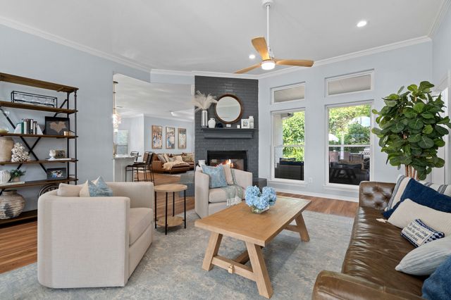 100 Sumner Lane, Waxahachie, TX 75165