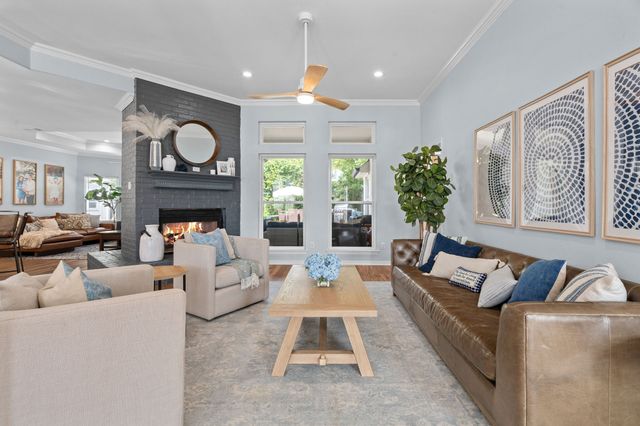 100 Sumner Lane, Waxahachie, TX 75165