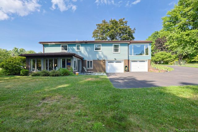 552 Lake View Terrace, Kingston, NY 12401