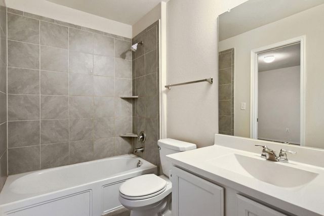 7300 Dungarees WAY, Del Valle, TX 78617