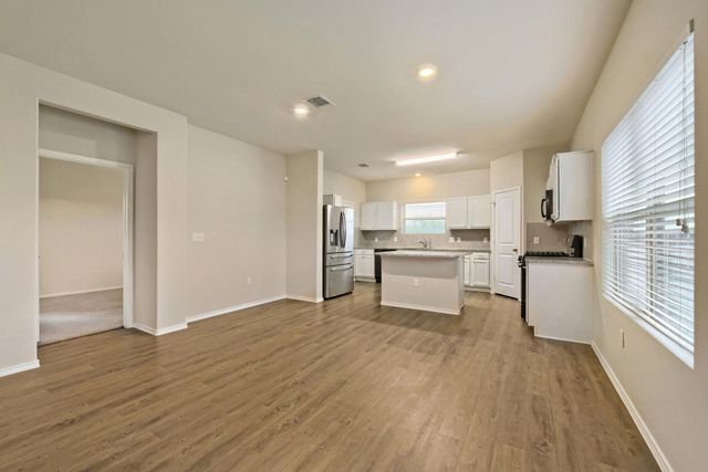 7300 Dungarees WAY, Del Valle, TX 78617