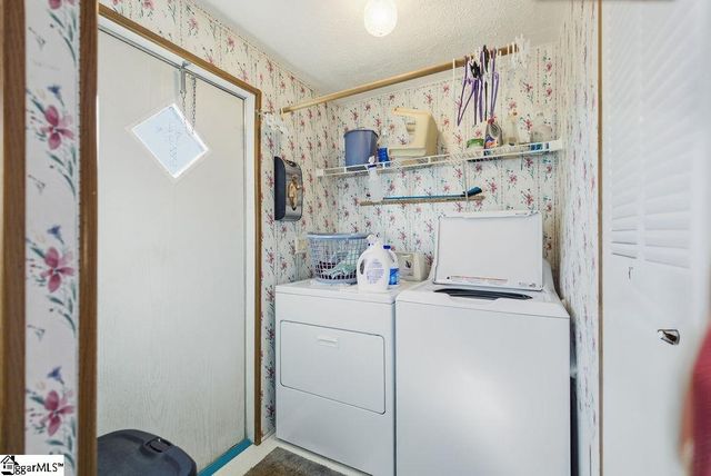 5 Lake Shore Drive, Iva, SC 29655