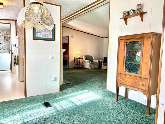 5 Lake Shore Drive, Iva, SC 29655