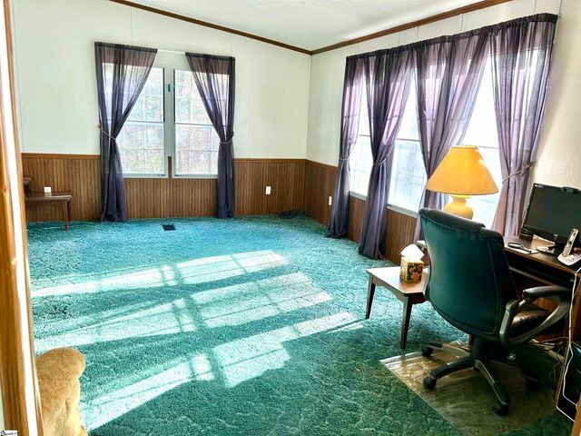 5 Lake Shore Drive, Iva, SC 29655