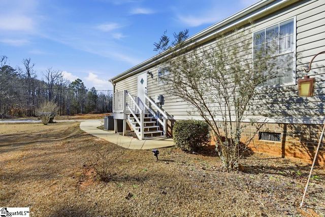 5 Lake Shore Drive, Iva, SC 29655