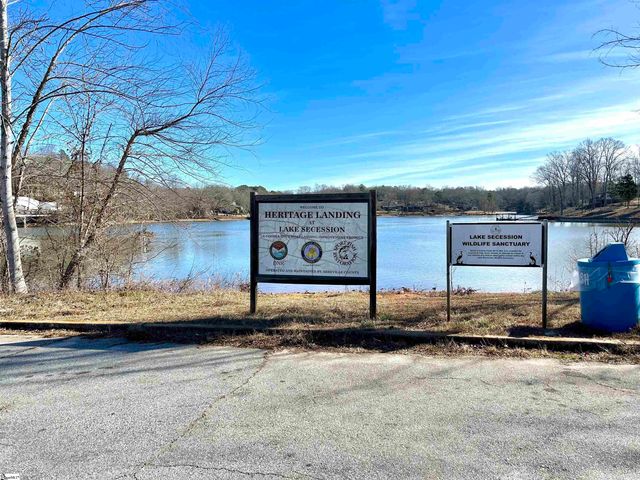 5 Lake Shore Drive, Iva, SC 29655