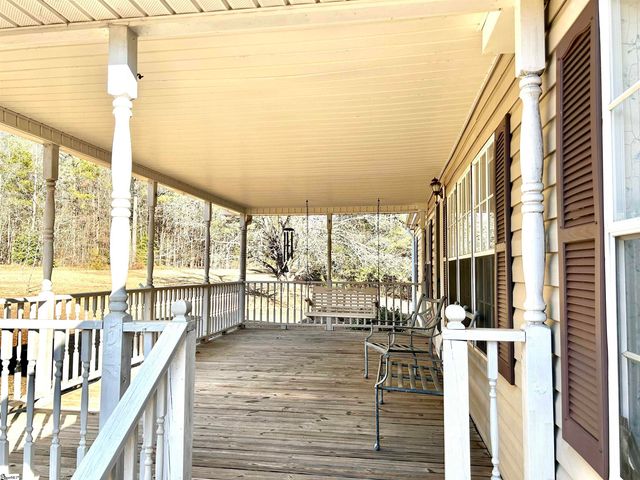 5 Lake Shore Drive, Iva, SC 29655