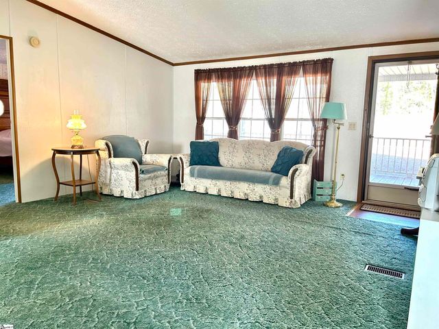 5 Lake Shore Drive, Iva, SC 29655