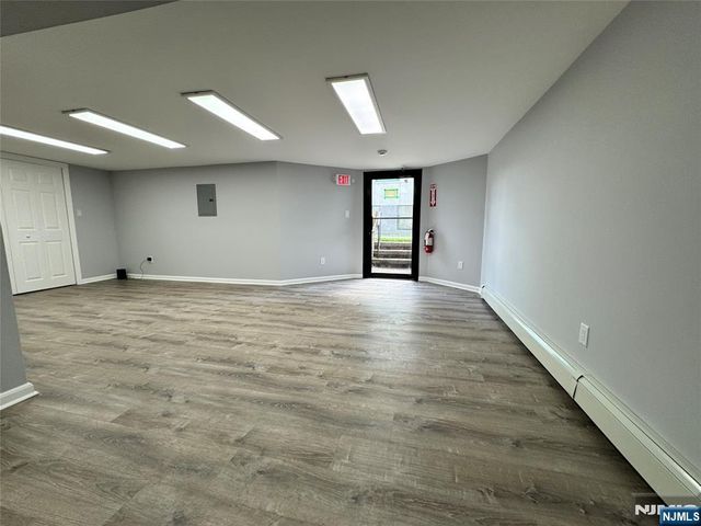 25 Broadway 1, Elmwood Park, NJ 07407