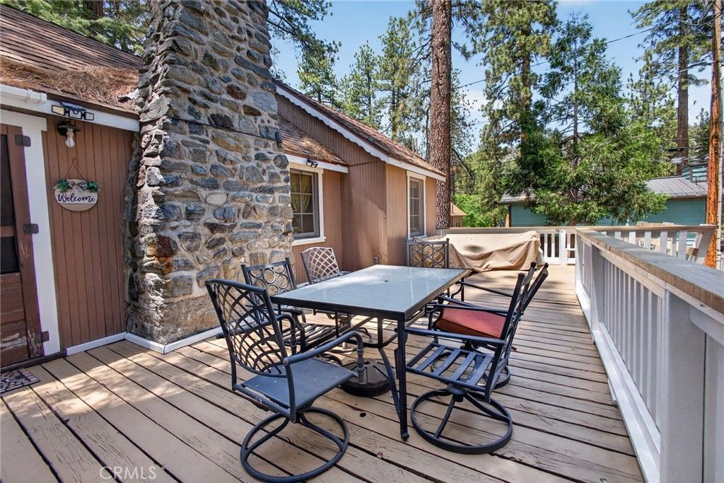 Image 20 of property listing at 1674 Twin Lakes, Wrightwood, CA 92397