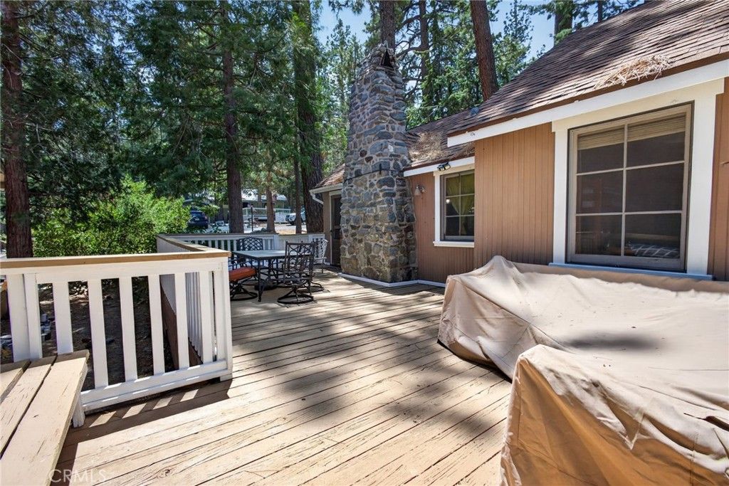 Image 21 of property listing at 1674 Twin Lakes, Wrightwood, CA 92397