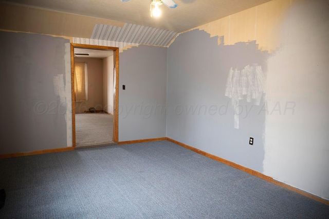 511 ZAUK Avenue, Dumas, TX 79029