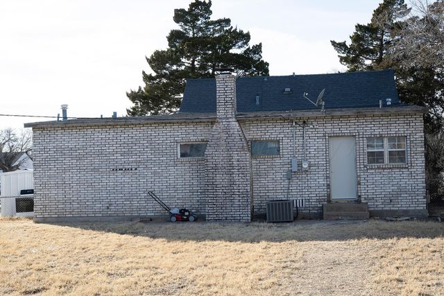 511 ZAUK Avenue, Dumas, TX 79029