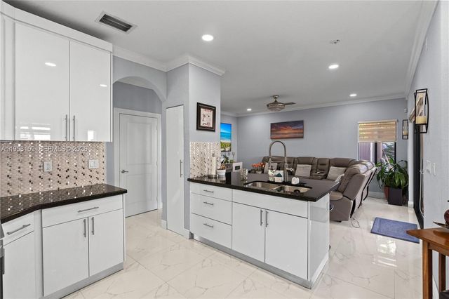 3281 SW 145th Ave, Miami, FL 33175