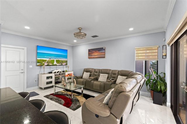 3281 SW 145th Ave, Miami, FL 33175