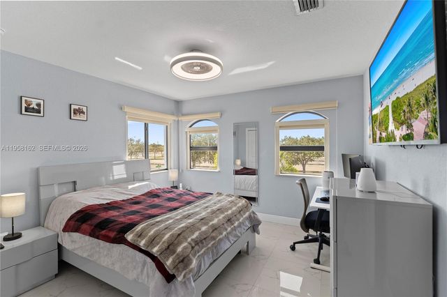 3281 SW 145th Ave, Miami, FL 33175