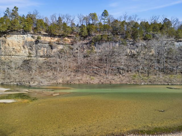 1288 County Road 334, Tecumseh, MO 65760