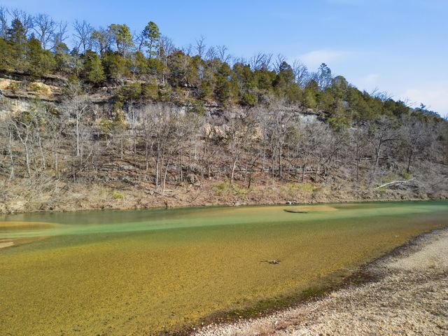 1288 County Road 334, Tecumseh, MO 65760