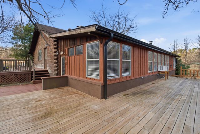 1288 County Road 334, Tecumseh, MO 65760