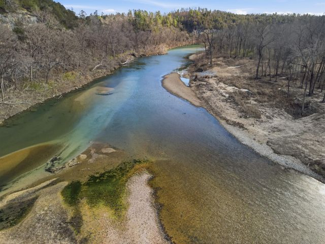 1288 County Road 334, Tecumseh, MO 65760