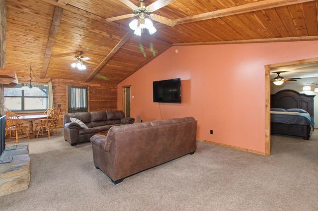 1288 County Road 334, Tecumseh, MO 65760