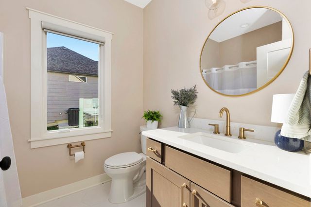 4686 N Elk Creek Dr, Bel Aire, KS 67226