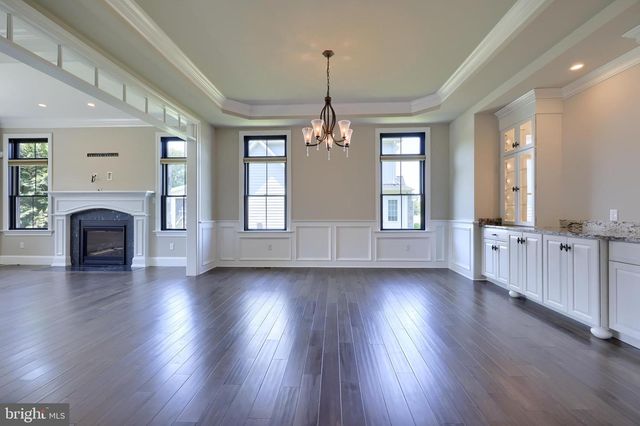428 SOUTHAMPTON DR, Lititz, PA 17543