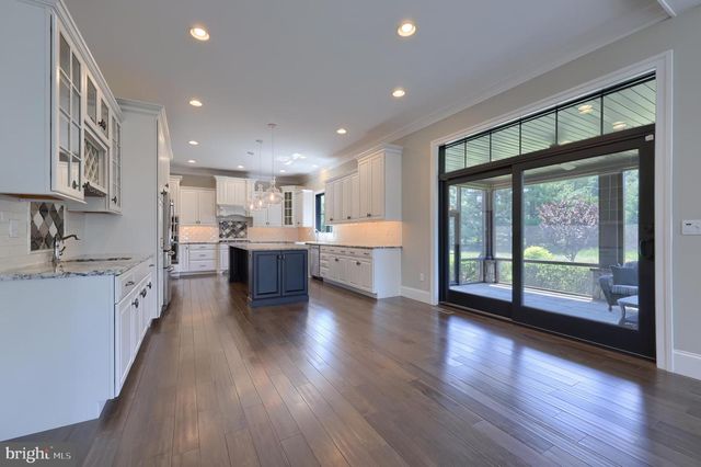 428 SOUTHAMPTON DR, Lititz, PA 17543