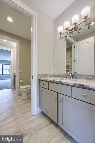 428 SOUTHAMPTON DR, Lititz, PA 17543