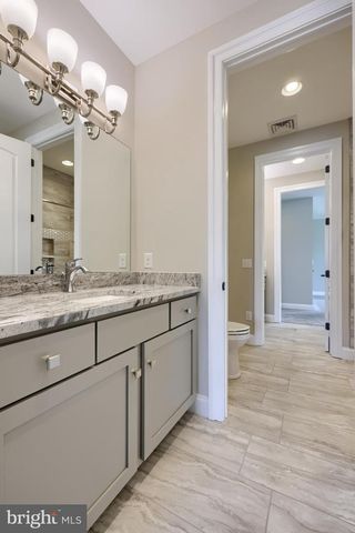 428 SOUTHAMPTON DR, Lititz, PA 17543