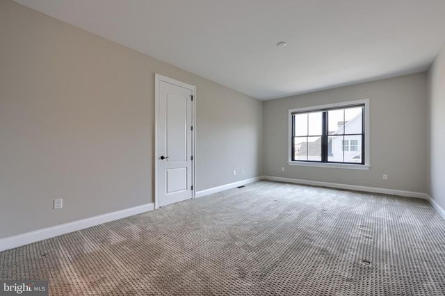 428 SOUTHAMPTON DR, Lititz, PA 17543