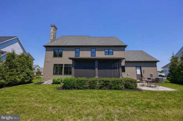 428 SOUTHAMPTON DR, Lititz, PA 17543